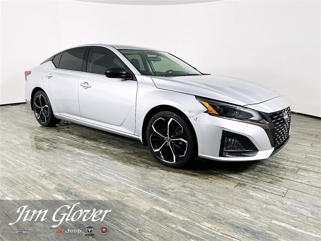 Used 2023 Nissan Altima 2.5 SR