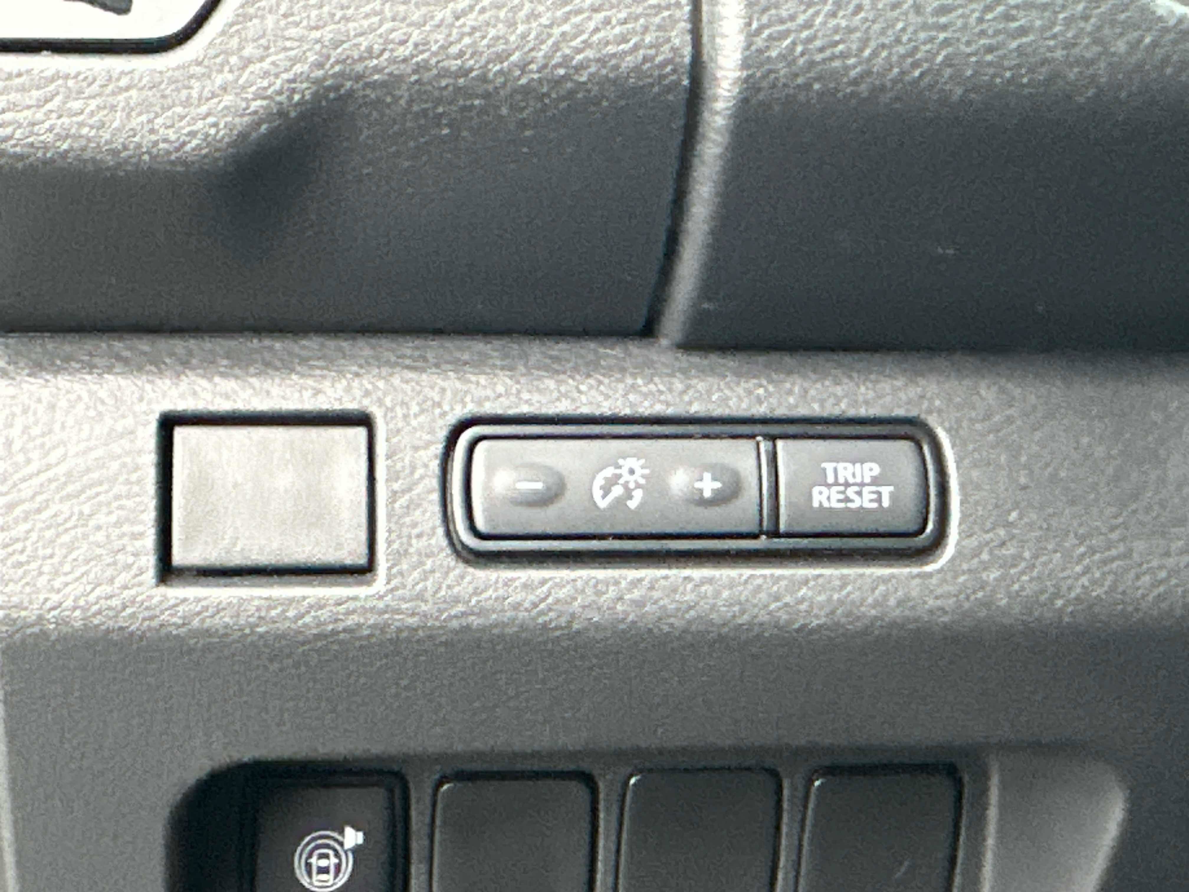 New 2026 Nissan Frontier SV w/ All-Weather Content Package AWD/4WD image 22