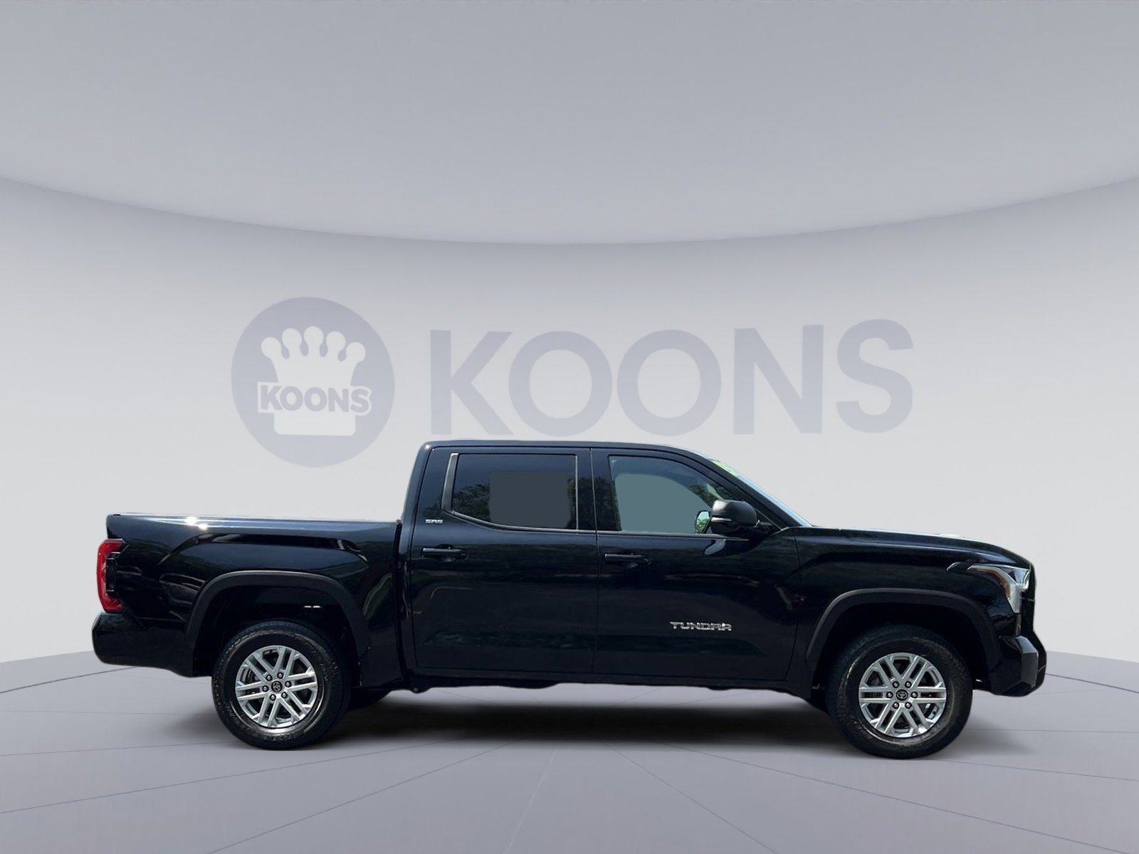 Used 2023 Toyota Tundra SR5 w/ SR5 Premium Package AWD/4WD image 14