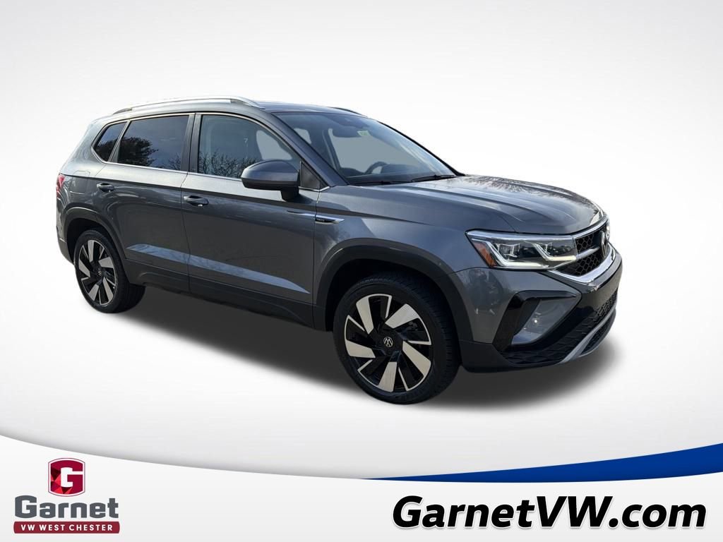 Certified 2024 Volkswagen Taos SEL image 8