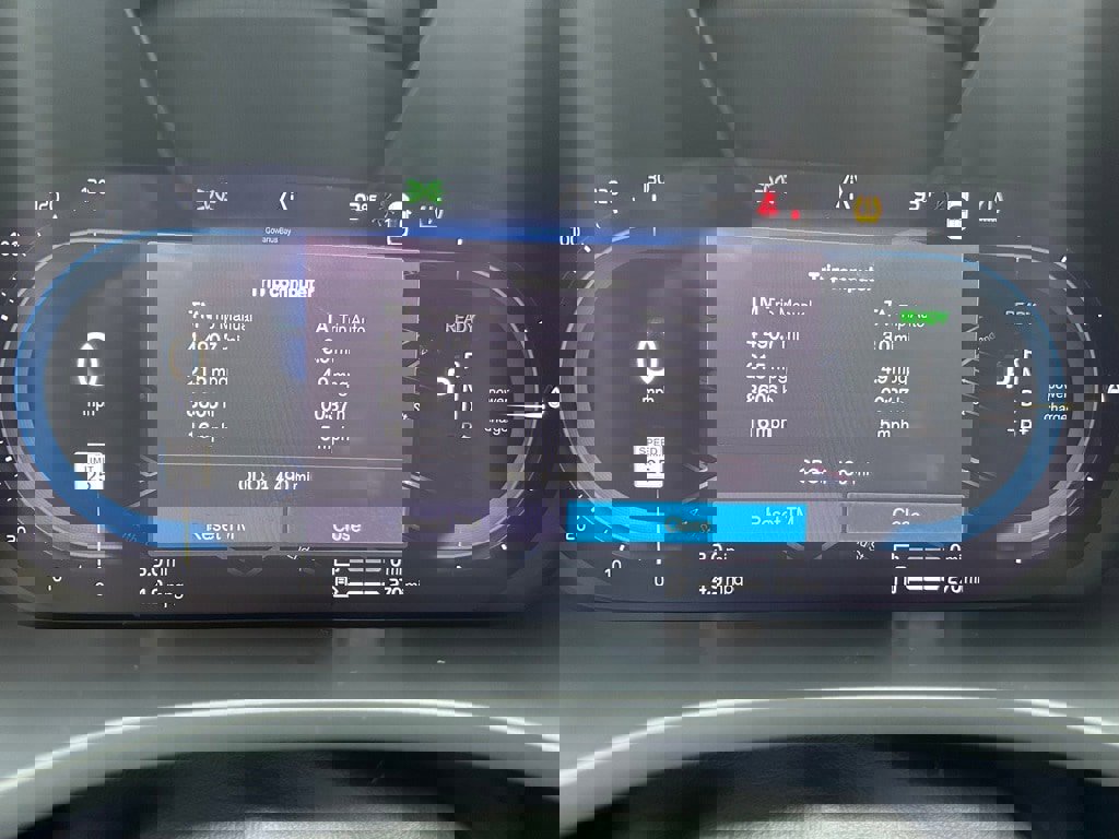 Certified 2024 Volvo XC60 T8 Plus w/ Climate Package image 35