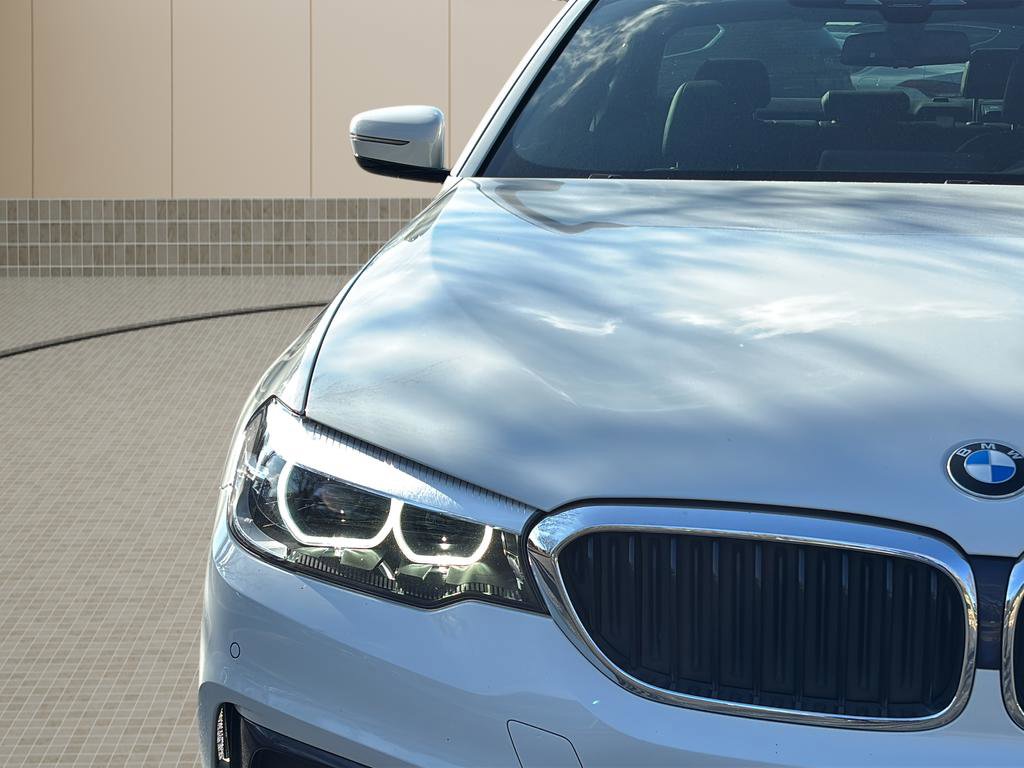 Used 2019 BMW 530i w/ Convenience Package image 10