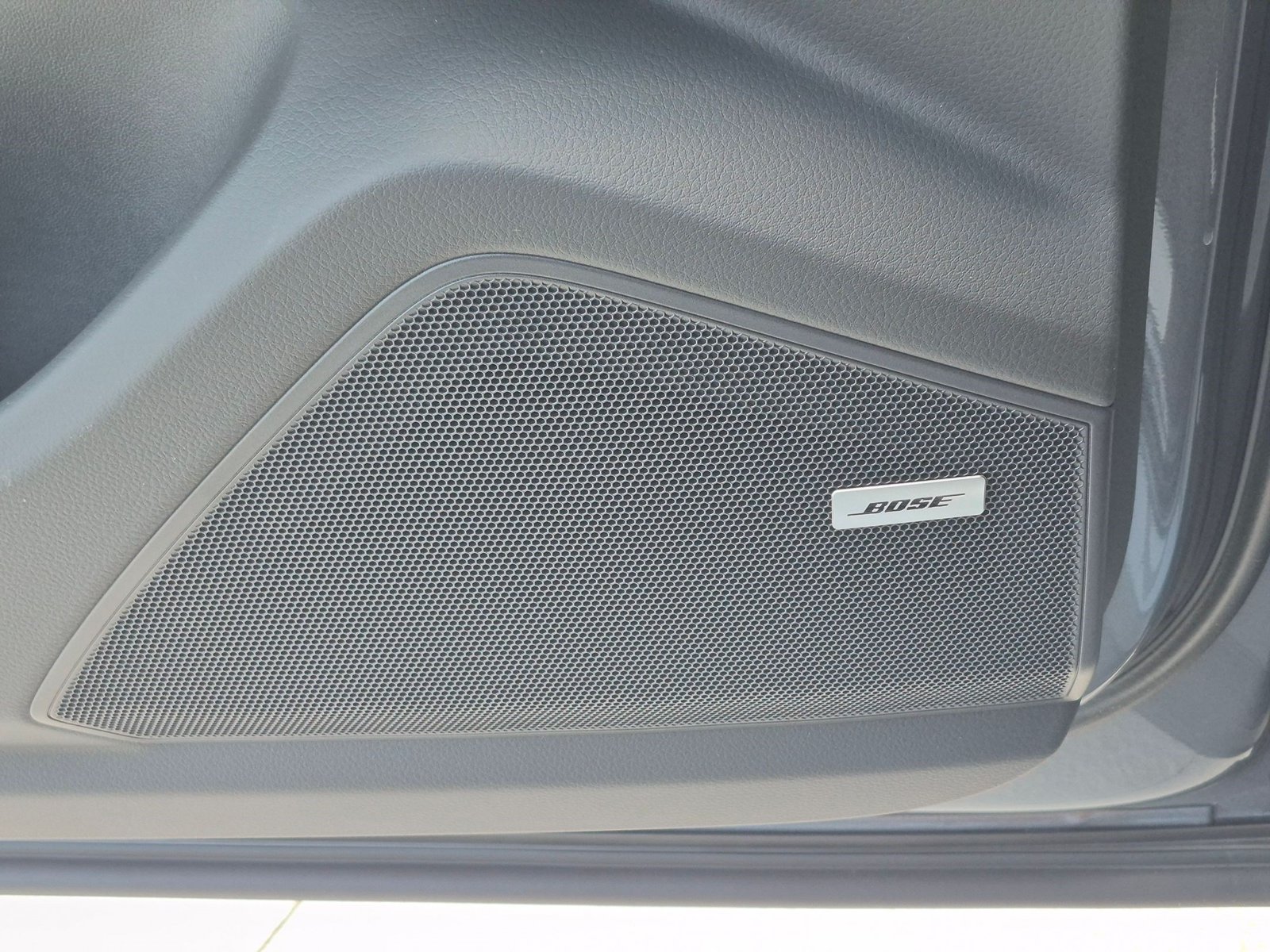New 2026 Porsche Cayenne Coupe AWD/4WD image 14