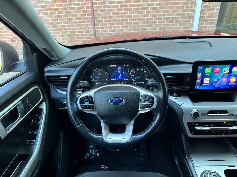 Used 2020 Ford Explorer XLT w/ Comfort Package AWD/4WD image 17