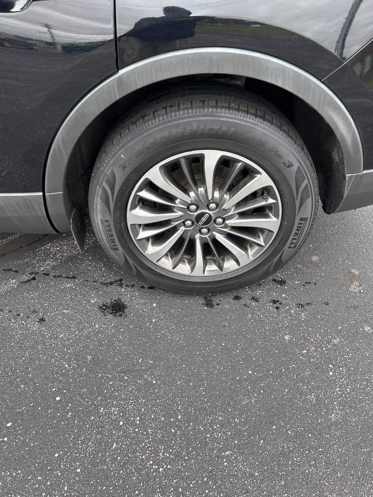 Used 2019 Lincoln Nautilus Select image 7