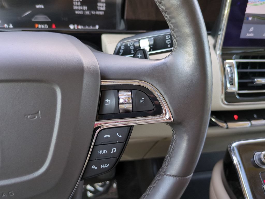 Used 2020 Lincoln Navigator Reserve w/ Equipment Group 208A Reserve AWD/4WD image 22