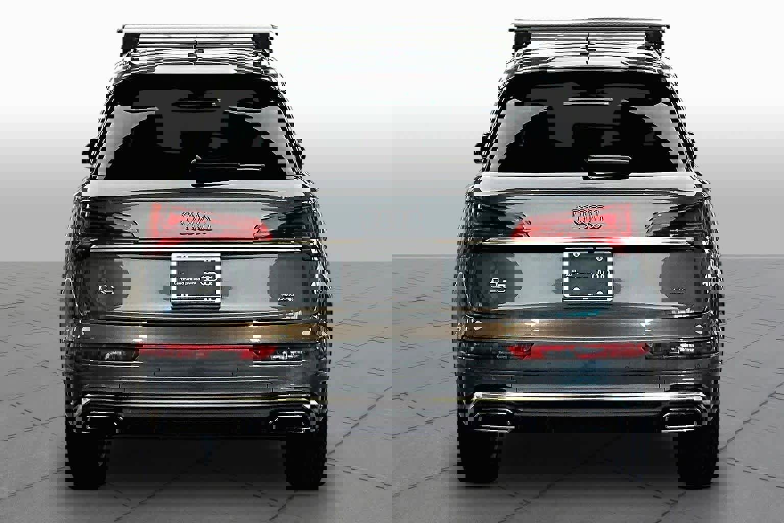 Certified 2025 Audi Q5 2.0T Premium Plus w/ Premium Plus Package image 5