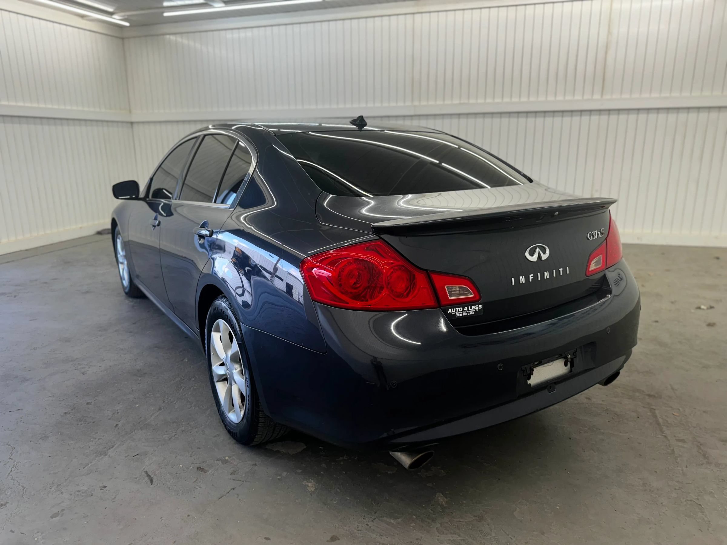 Used 2011 INFINITI G37 x Sedan w/ Premium Pkg AWD/4WD image 7