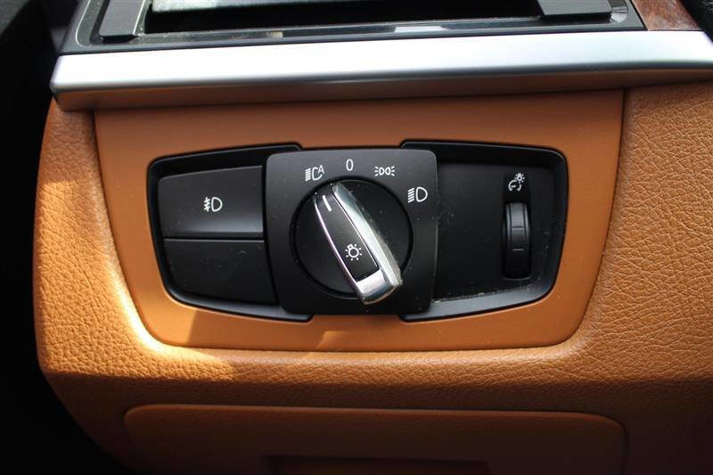 Used 2012 BMW 328i Sedan image 18