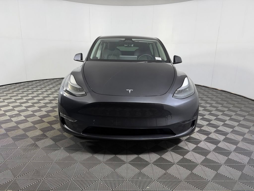 Used 2025 Tesla Model Y Long Range RWD image 2