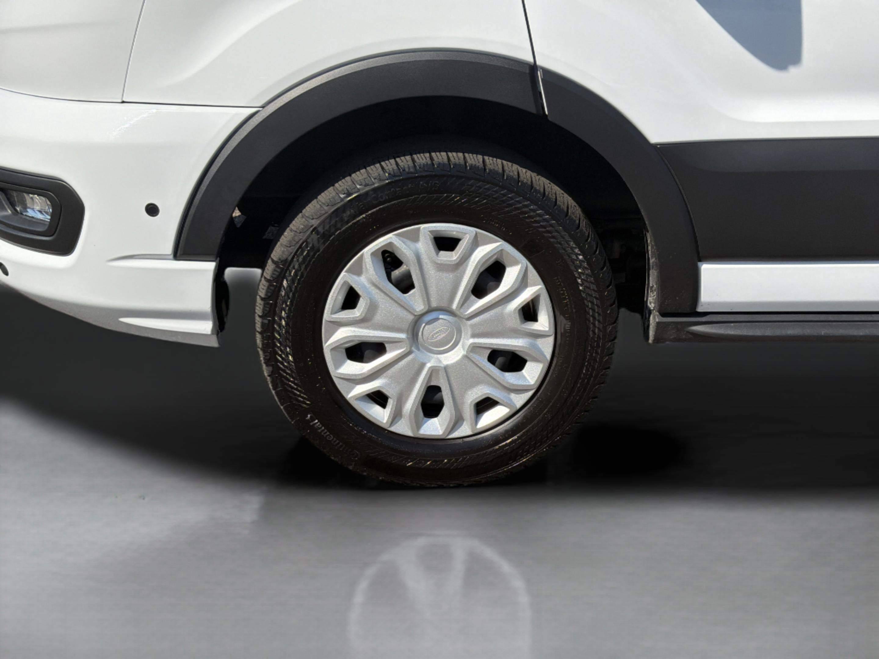 Used 2024 Ford Transit 350 XLT RWD image 9