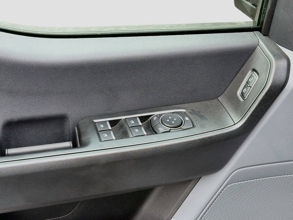 New 2026 Ford F550 4x4 Crew Cab image 24