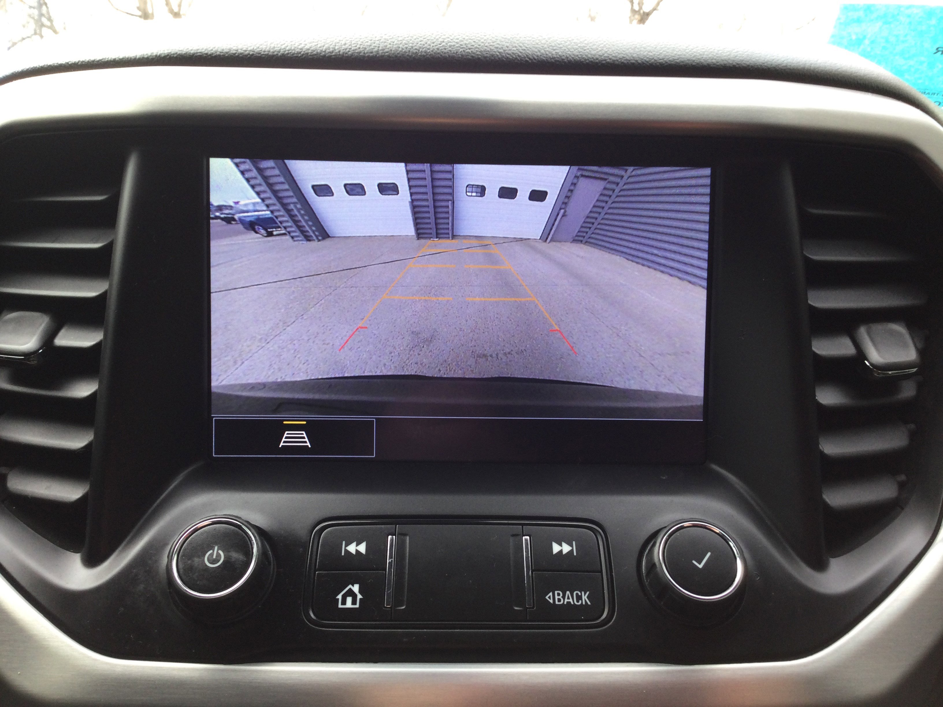 Used 2021 GMC Acadia SLE w/ Driver Convenience Package image 12