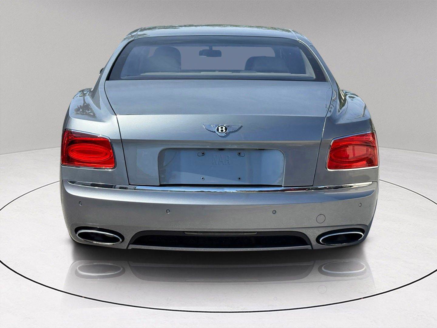 Used 2016 Bentley Flying Spur W12 image 4