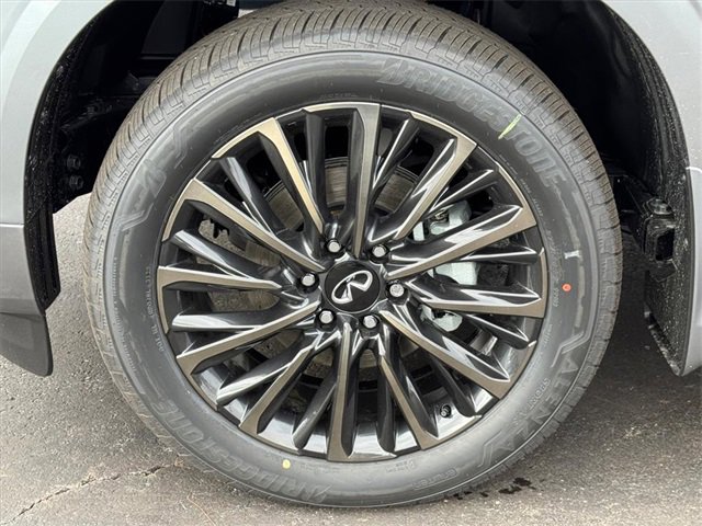 New 2026 INFINITI QX80 Autograph w/ Premium Cargo Package image 10