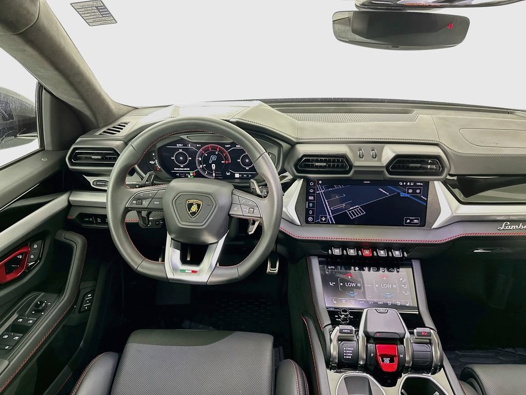 Used 2025 Lamborghini Urus SE AWD/4WD image 22