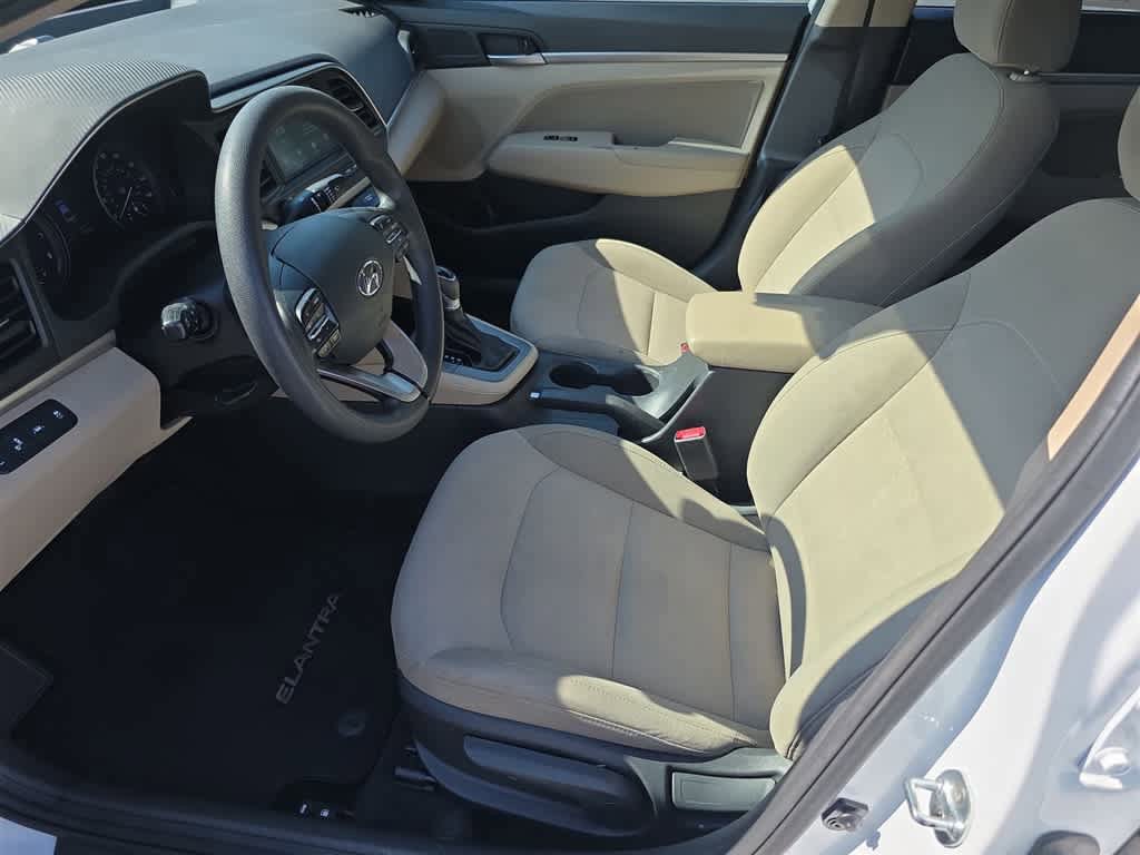 Used 2020 Hyundai Elantra SEL FWD image 22