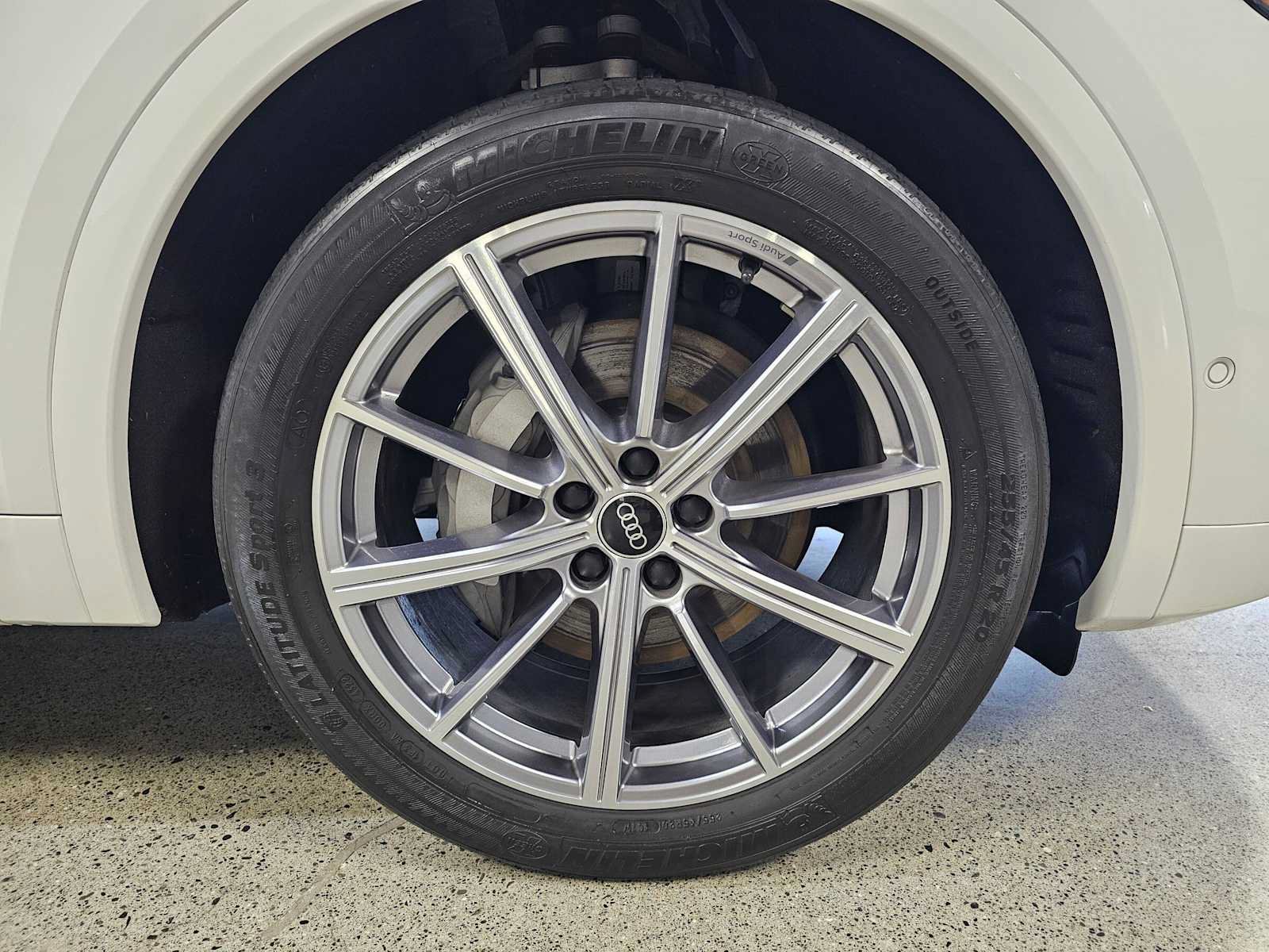 Used 2023 Audi Q5 e Prestige w/ Prestige Package AWD/4WD image 9