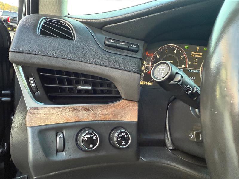 Used 2015 Cadillac Escalade ESV Luxury image 37