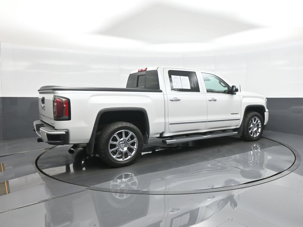 Used 2016 GMC Sierra 1500 Denali w/ Enhanced Driver Alert Package AWD/4WD image 7