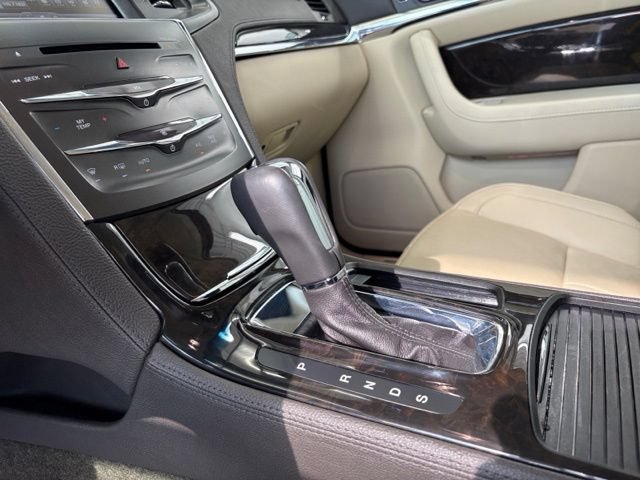 Used 2015 Lincoln MKS AWD w/ Equipment Group 101A image 20
