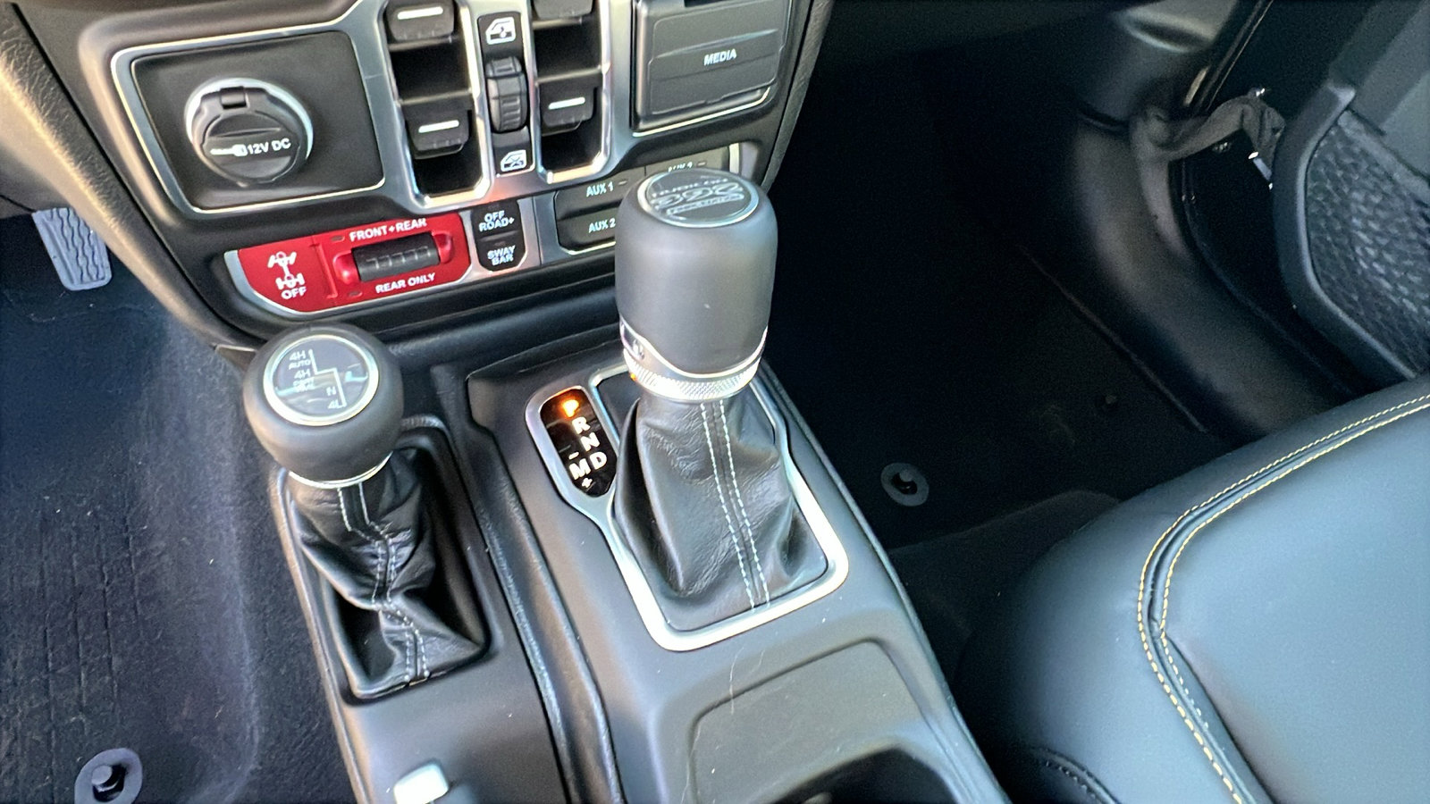 New 2025 Jeep Wrangler Unlimited Rubicon 392 image 27