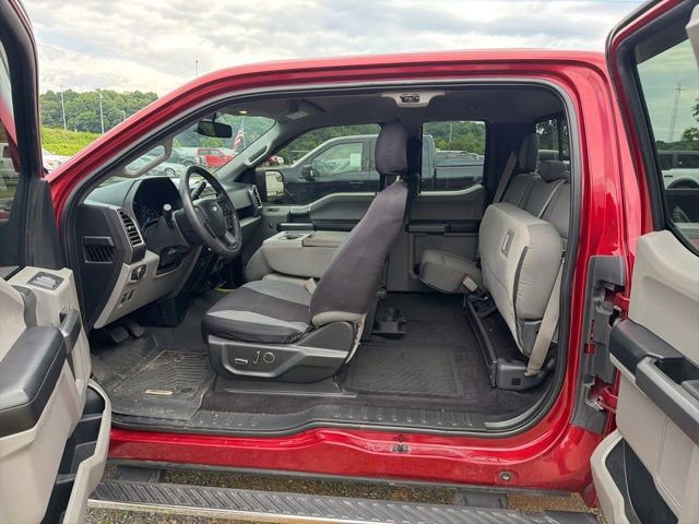 Used 2016 Ford F150 XLT w/ Equipment Group 302A Luxury AWD/4WD image 15