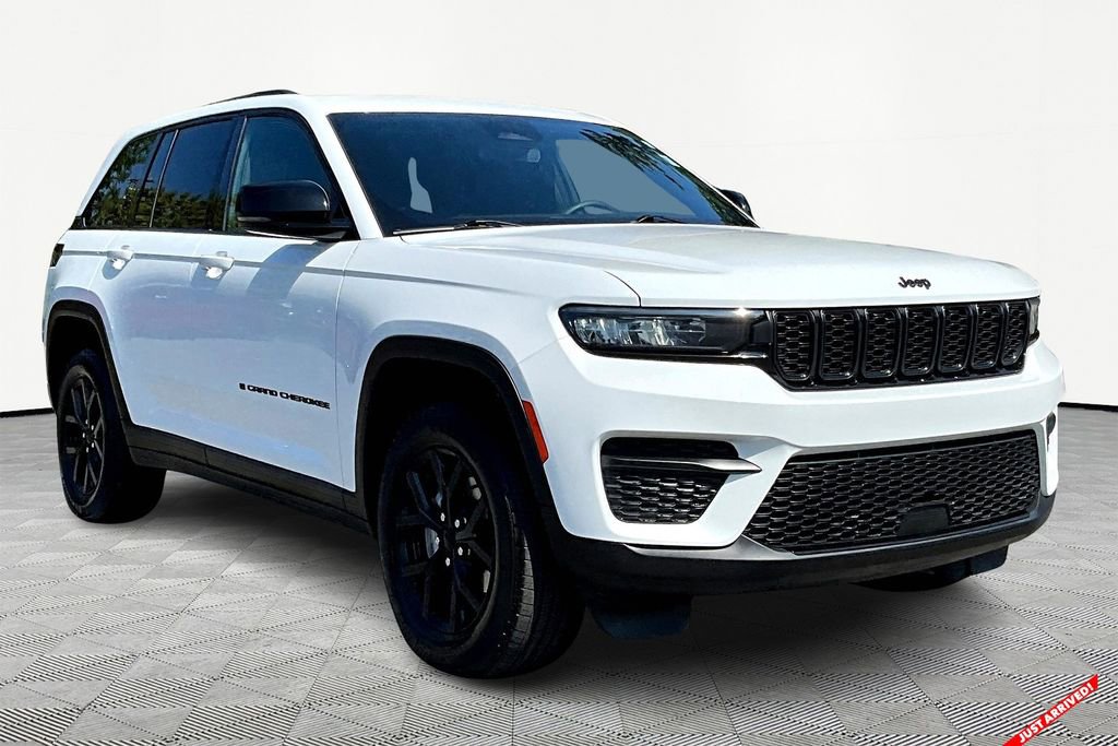 Used 2024 Jeep Grand Cherokee Altitude