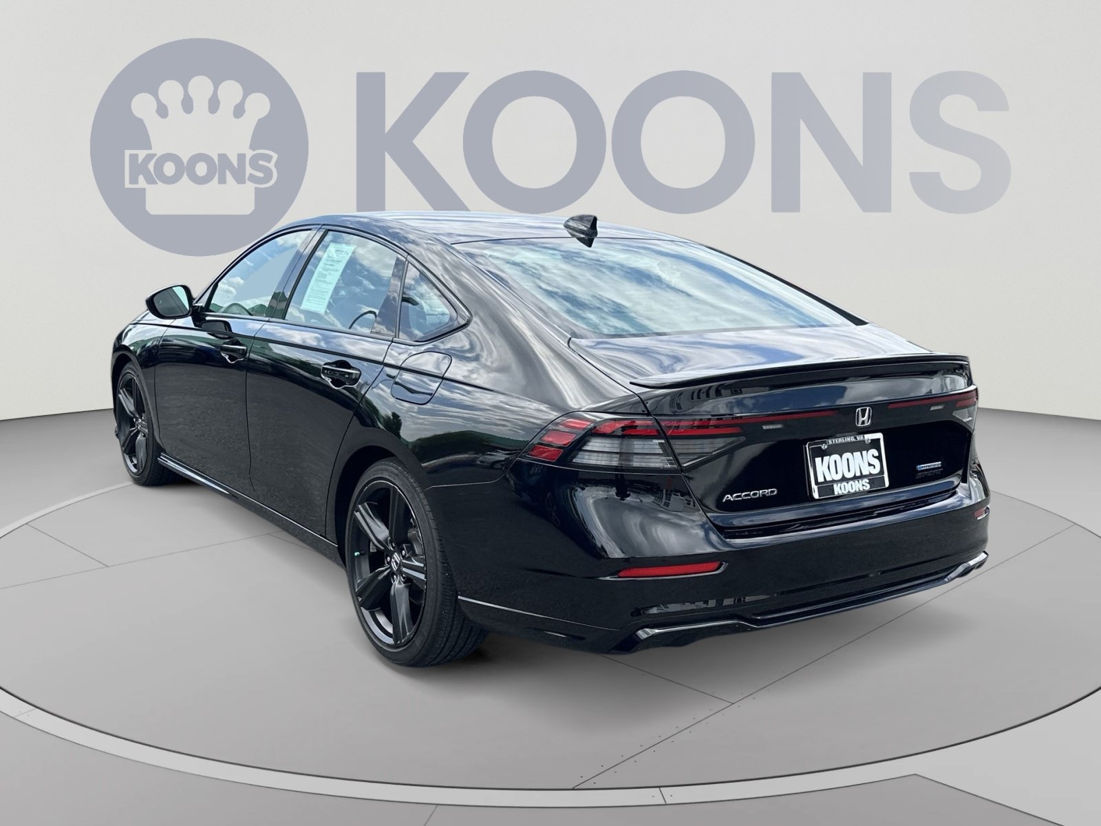 Used 2025 Honda Accord Sport image 8
