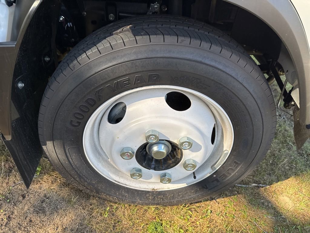 New 2024 Chevrolet Low Cab Forward RWD image 10