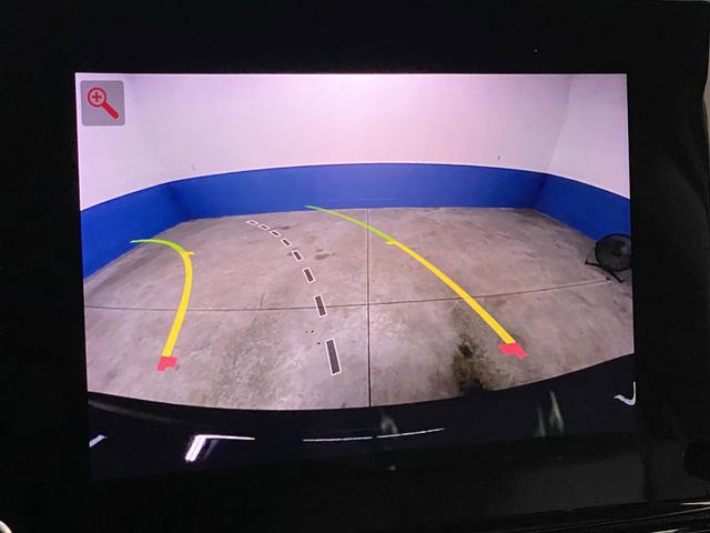 Used 2023 Jeep Wagoneer L Series III w/ Preferred Equipment Group image 10