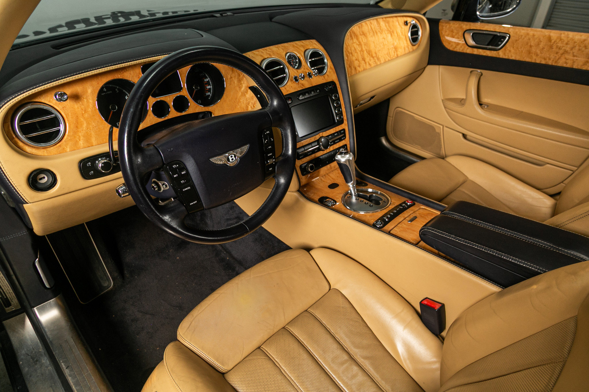 Used 2007 Bentley Flying Spur Flying Spur image 2
