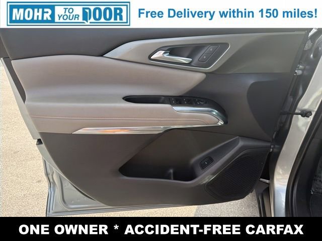 Used 2025 Chevrolet Traverse LT image 10