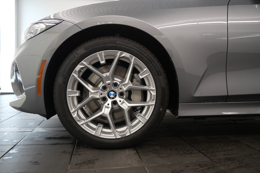 Used 2025 BMW 330i Sedan w/ Premium Package image 3
