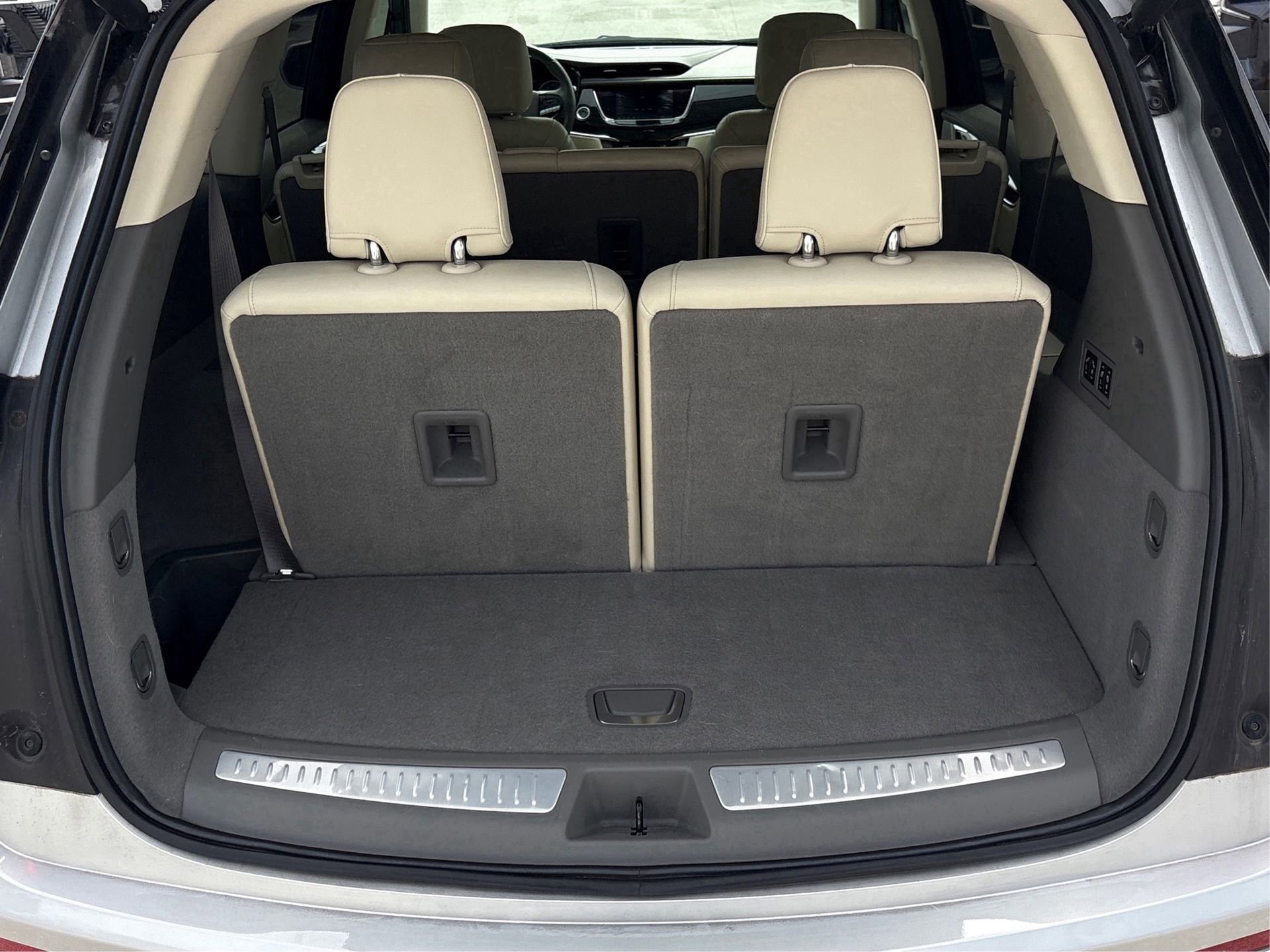 Used 2020 Cadillac XT6 Premium Luxury image 11