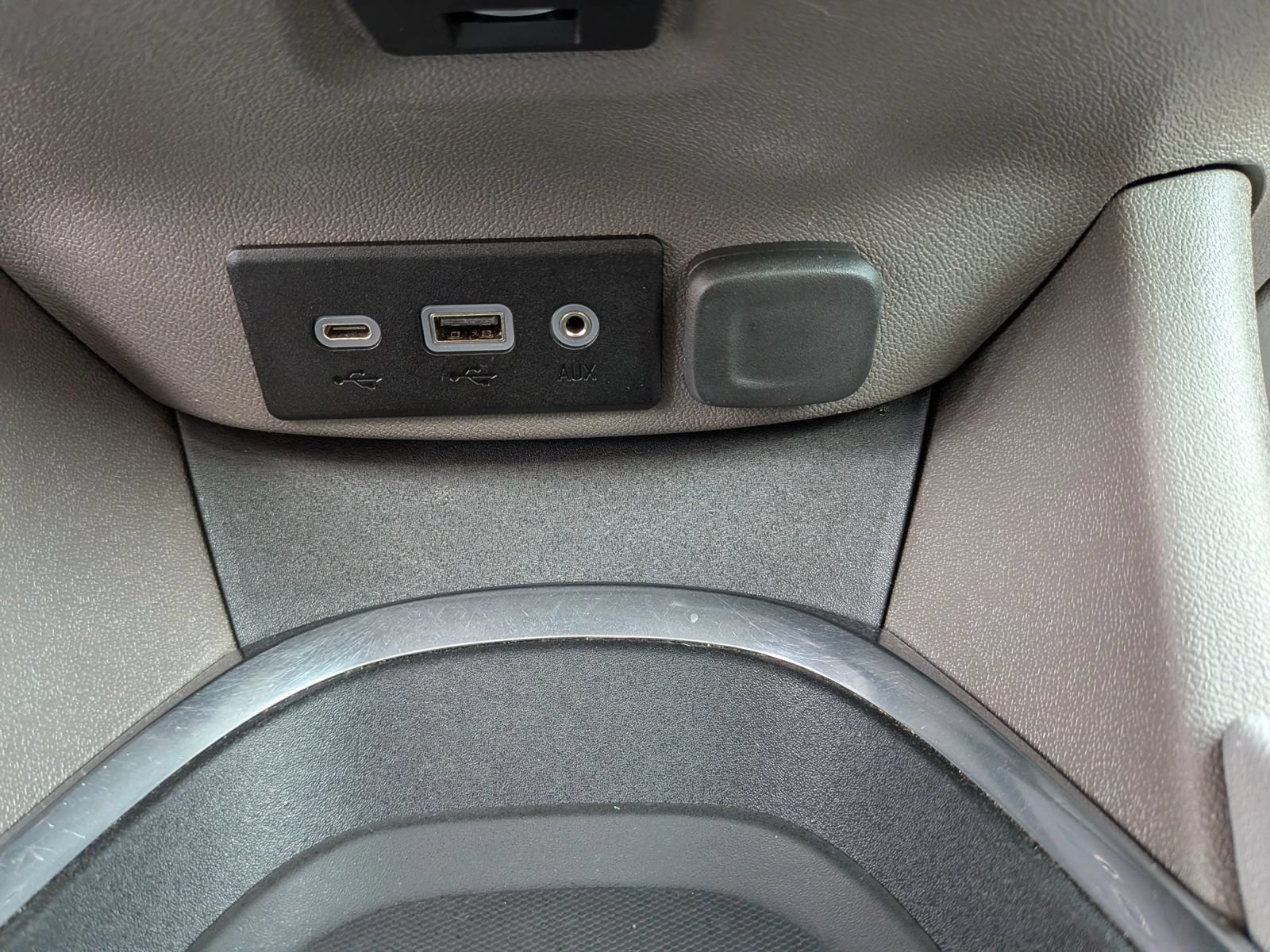 Used 2021 Chevrolet Malibu LT FWD image 52