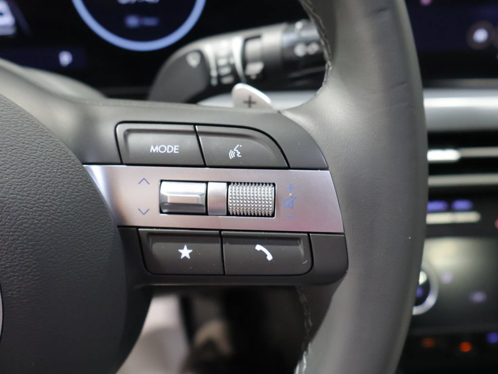 Used 2025 Hyundai Sonata SEL FWD image 33
