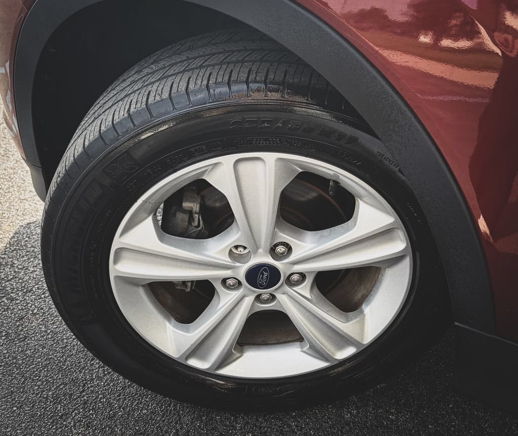 Used 2016 Ford Escape SE FWD image 23