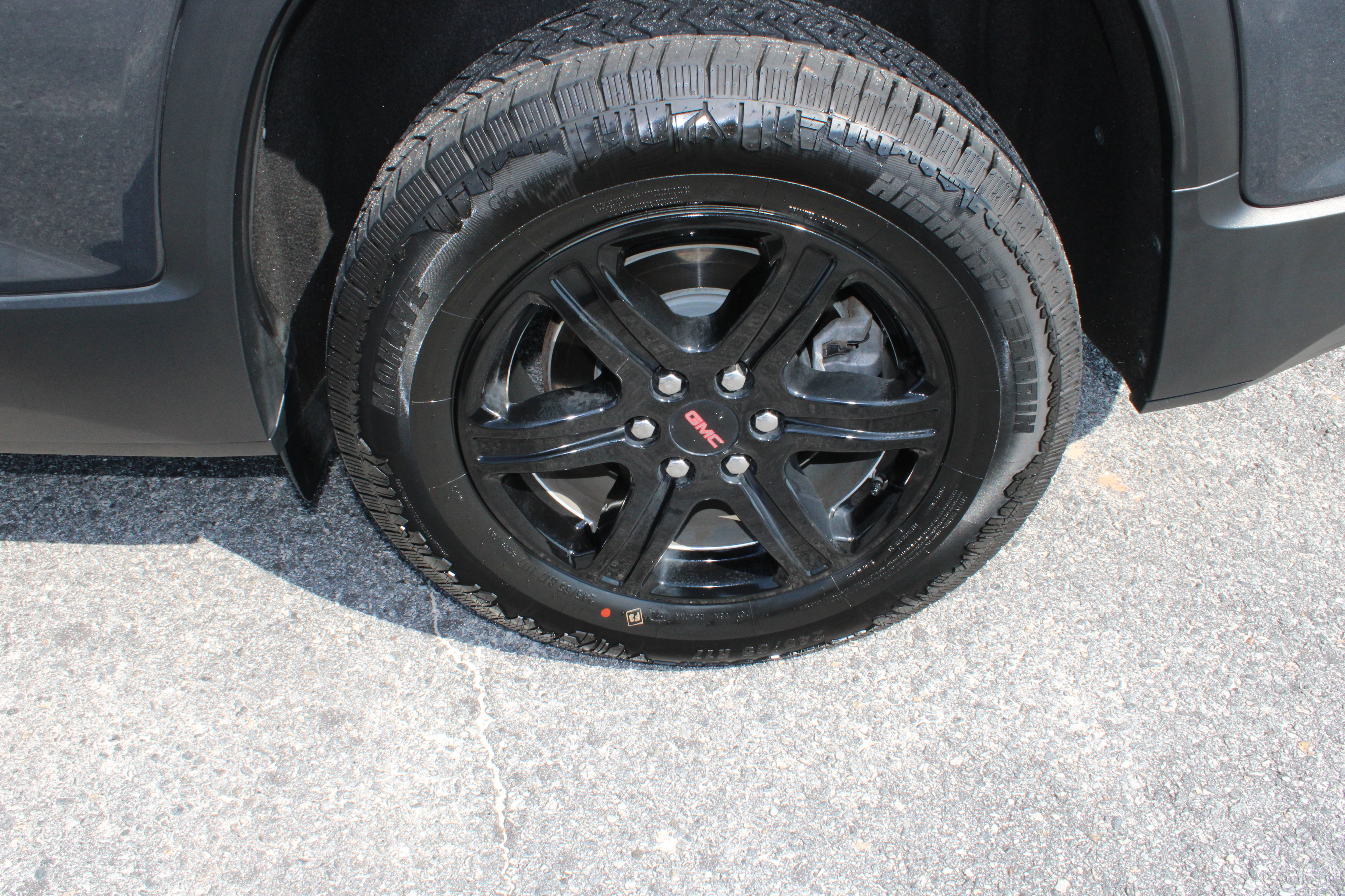 Used 2019 GMC Acadia SLE FWD image 11