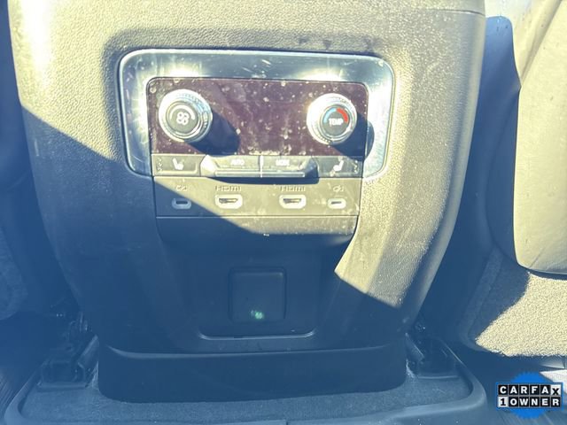 Used 2023 GMC Yukon Denali Ultimate image 21