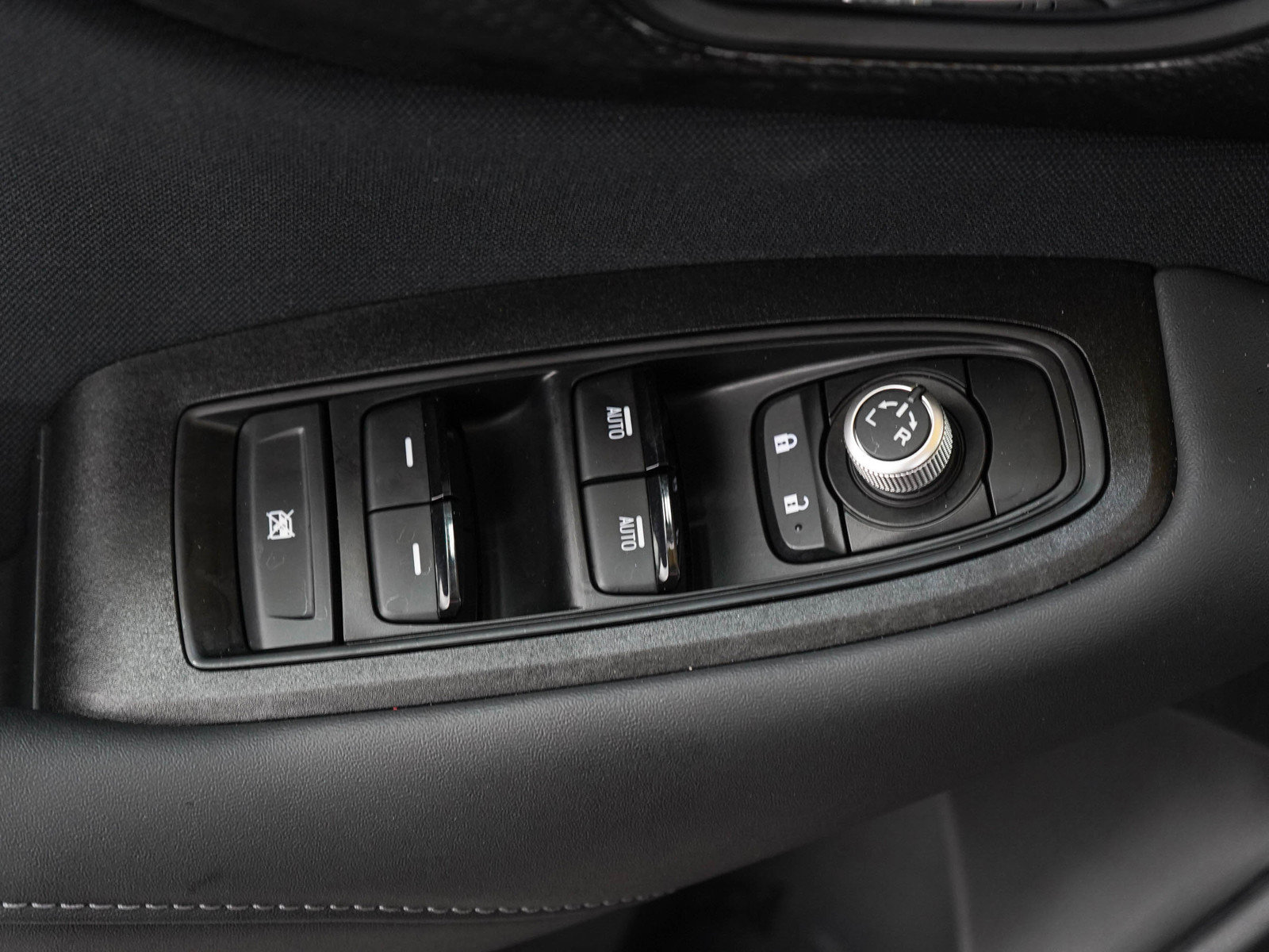 Used 2025 Subaru Outback Premium AWD/4WD image 21