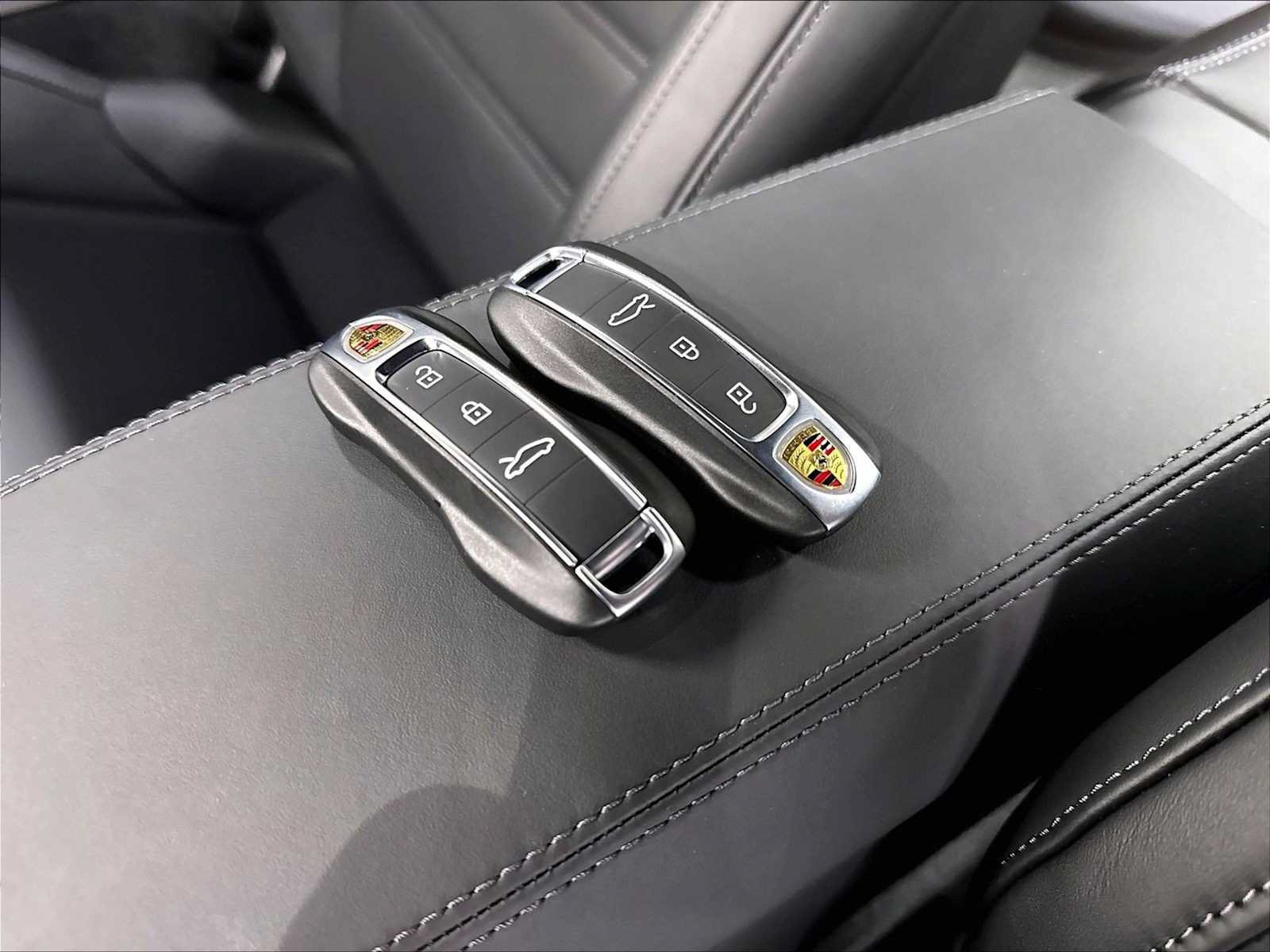Used 2026 Porsche 911 Carrera S RWD image 38