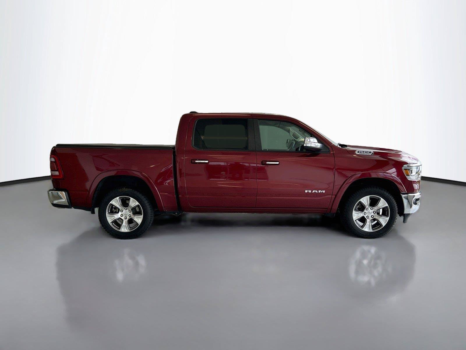 Used 2020 RAM 1500 Laramie AWD/4WD image 16