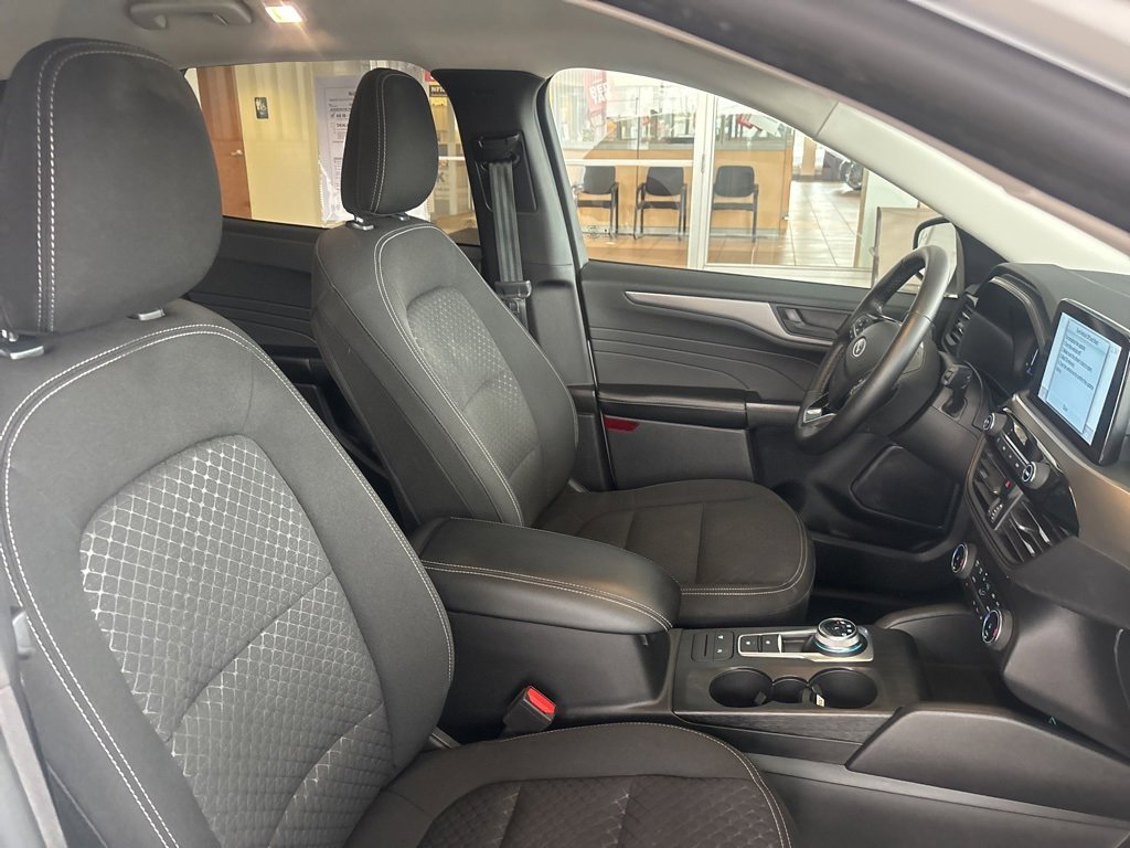 Used 2023 Ford Escape Active image 31