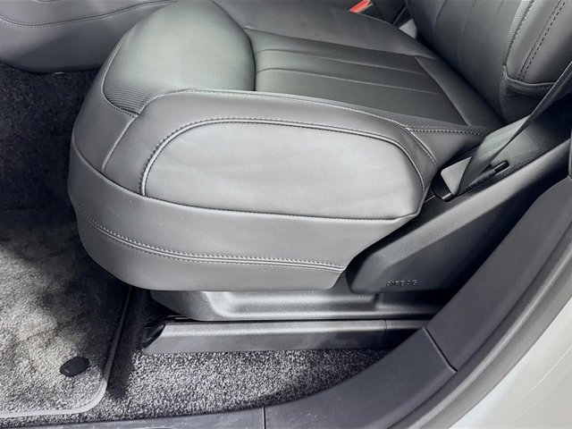 New 2026 Land Rover Range Rover Long Wheelbase SE image 22