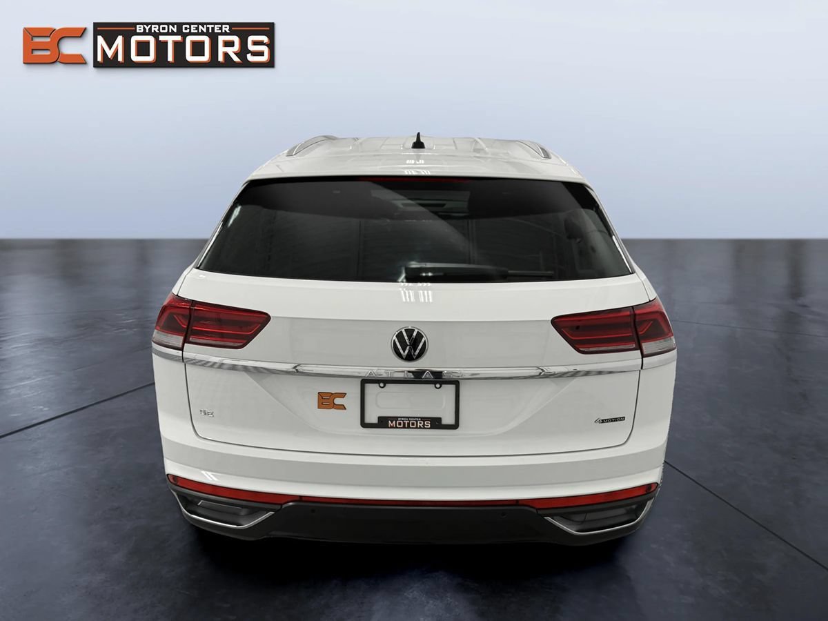 Used 2023 Volkswagen Atlas Cross Sport SE w/ Black Wheel Package AWD/4WD image 5