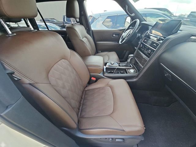 Certified 2024 Nissan Armada Platinum w/ Captain's Chairs Package RWD image 3