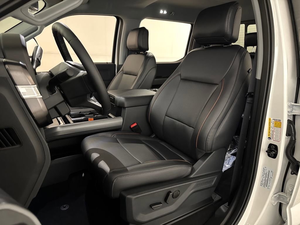 New 2026 Ford F350 Lariat w/ Black Appearance Package image 25