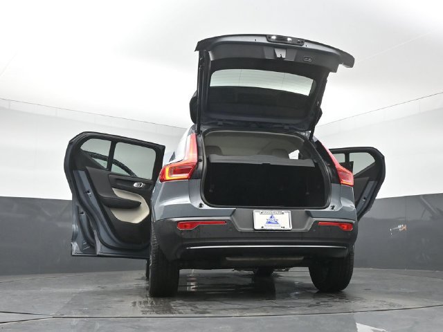 Used 2023 Volvo XC40 B5 Ultimate w/ Climate Package AWD/4WD image 51
