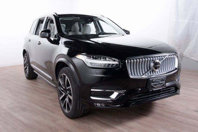Certified 2024 Volvo XC90 B6 Plus image 3